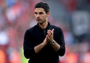 阿森纳队史第7次在前9轮英超拿到至少22分，其中03/04赛季夺冠